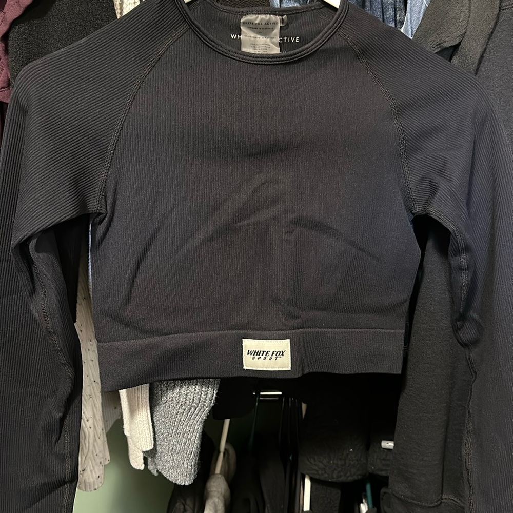 Whitefox Boutique Longsleeve Crop Top